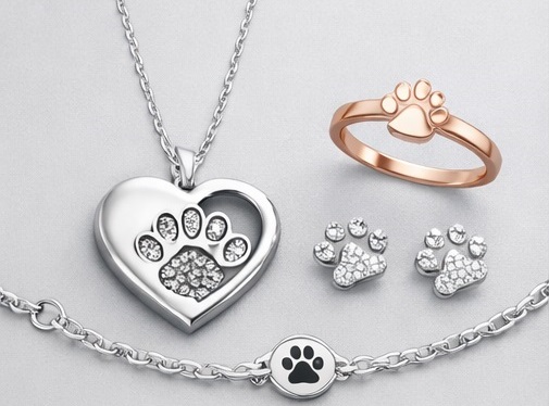 Choosing The Best Engraving Font for Personalized Jewelry